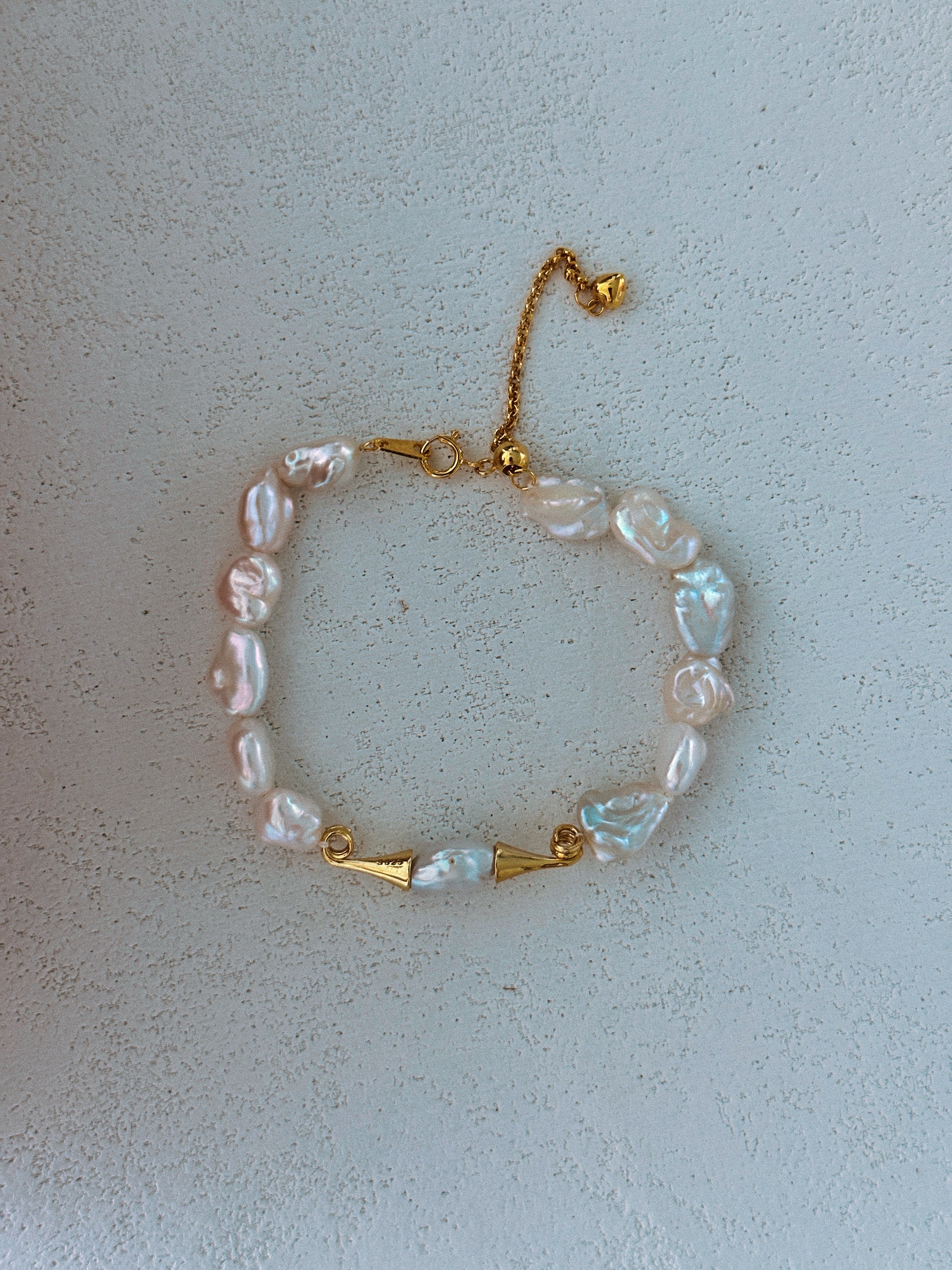 Baroque Pearl Golden Lock Bracelet